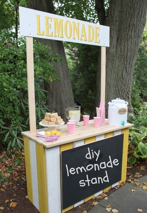 DIY Lemonade Stand/Stall For Nautical Birthday Party