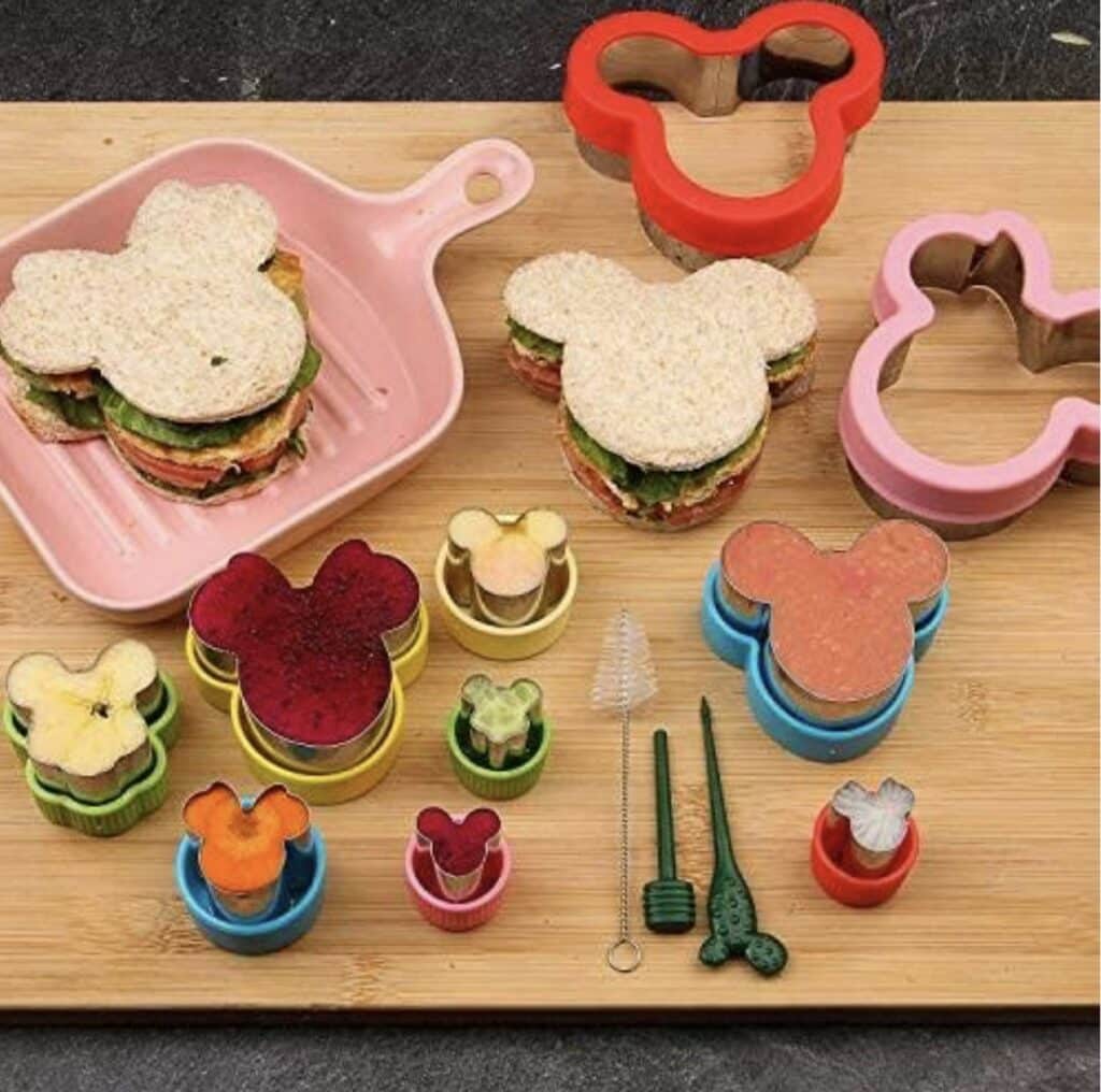 Yummy Minnie Mouse Mini Sandwiches