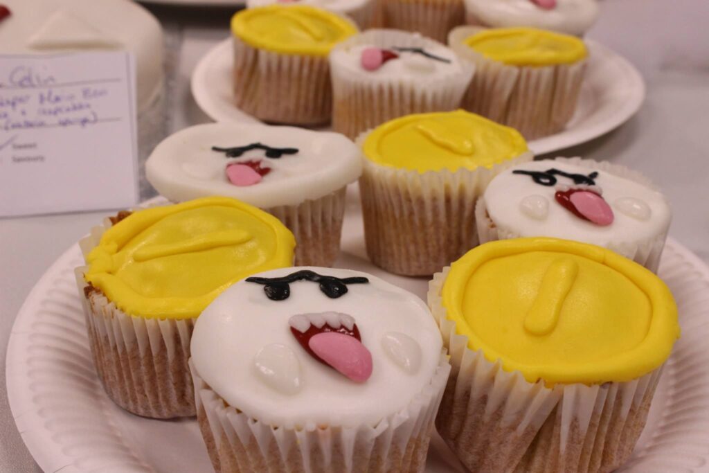 Boo and Coin cupcakes