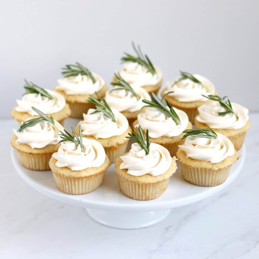 Rustic Greenery Cupcakes