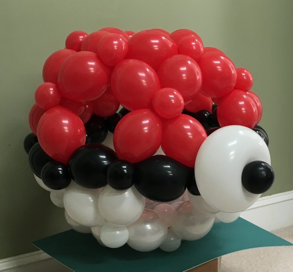 Adorable Pokeball balloon decor